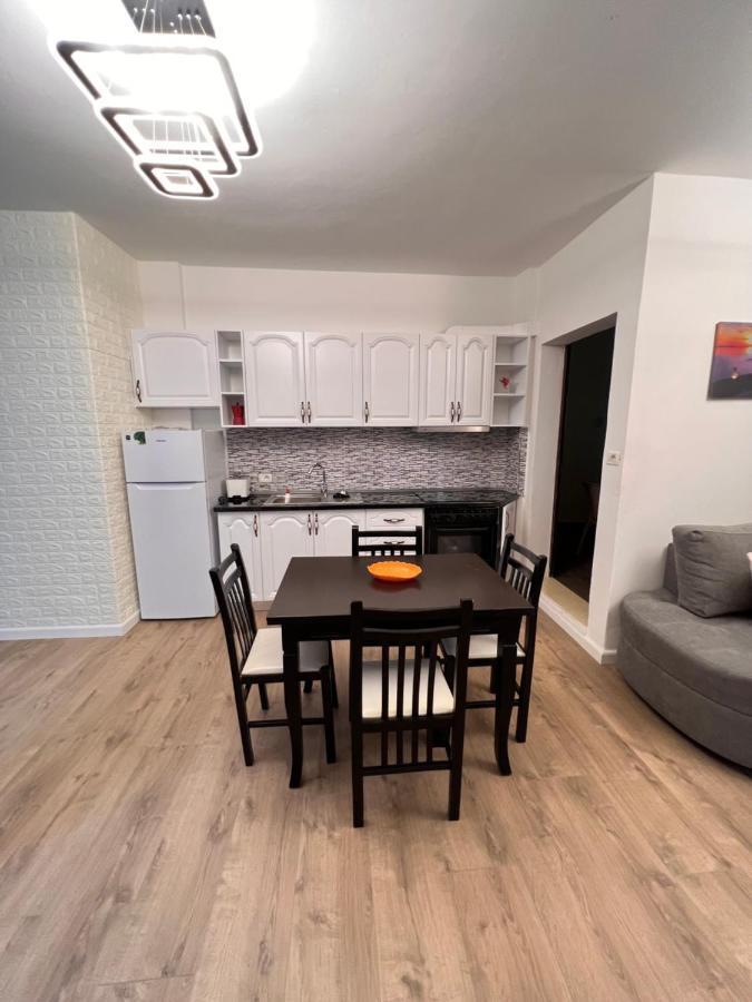 Arteg Apartments Дуррес Екстер'єр фото